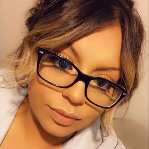 Meet your Posher, Yolanda